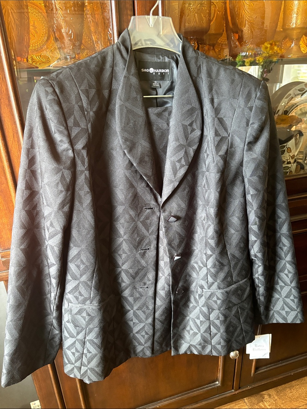 New sag harbor 2 piece skirt suit MSRP $$160